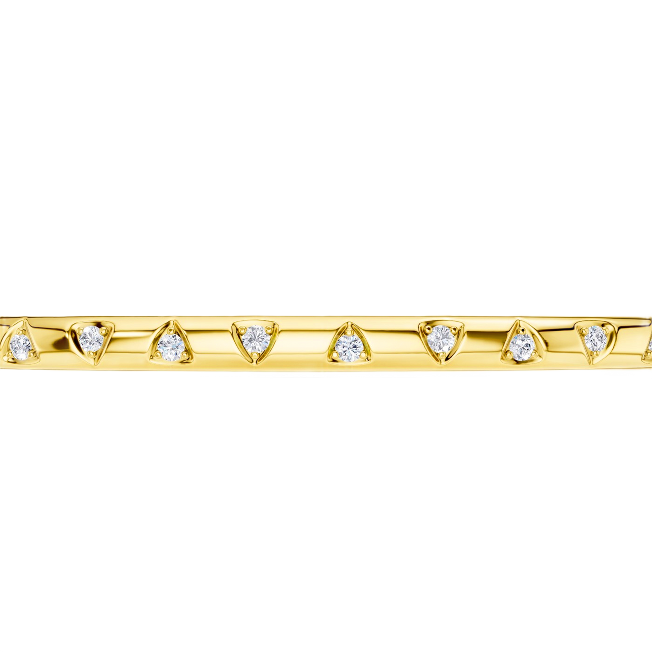A sleek, high-polish 14k yellow gold bangle from the Amorati Fourteen Collection, featuring scattered star insets with shimmering round lab-grown diamonds.